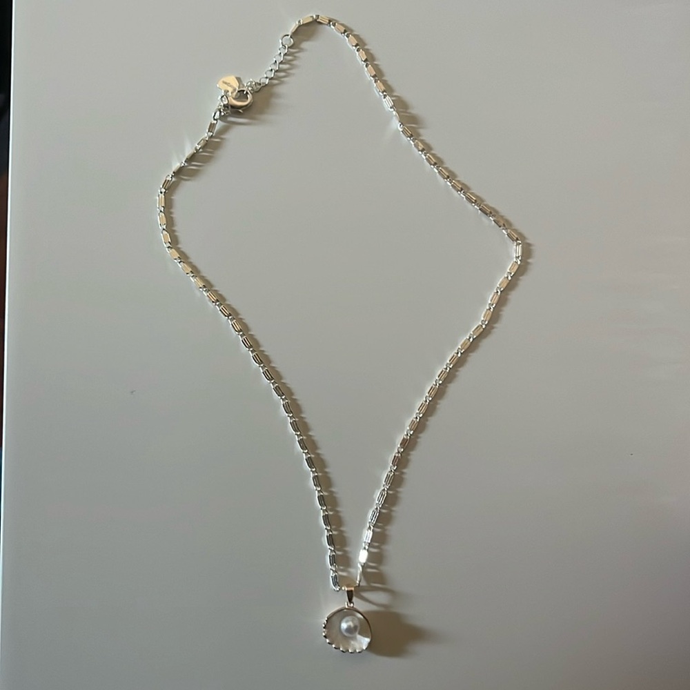 EVRY jewels Mariabella necklace